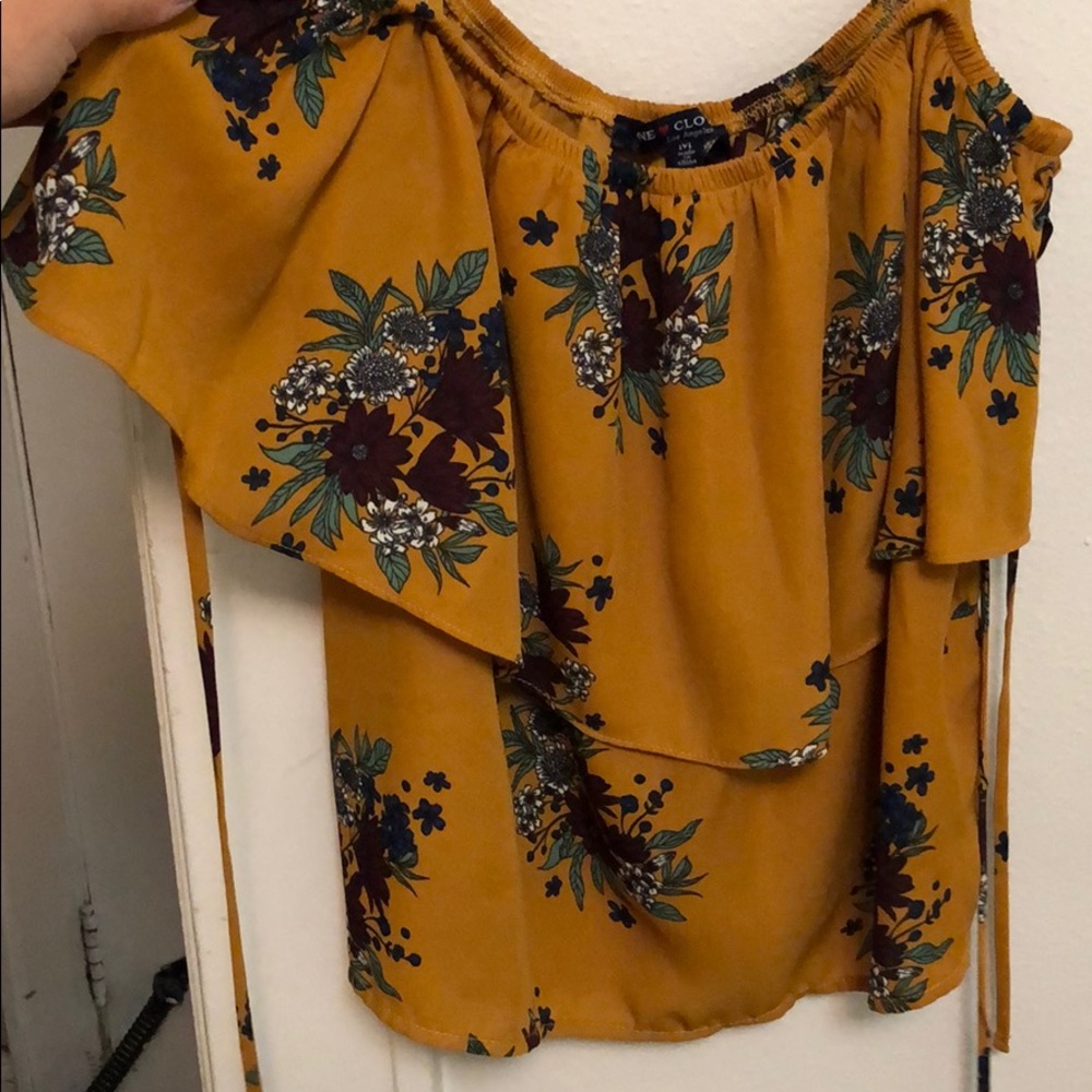 Off Shoulder Shirt